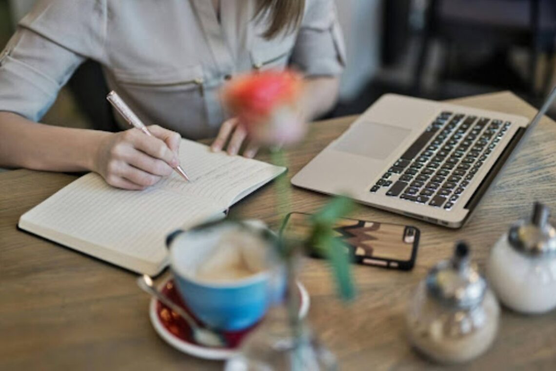 White Label Content Services: Build Your Brand While Others Do the Work