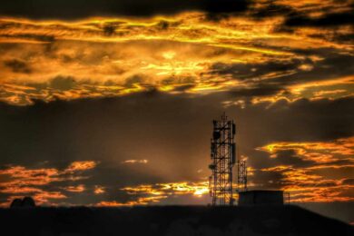 Pro Tips_ How to Maximize Walkie‑Talkie Uptime by Understanding Cellular Network Failover